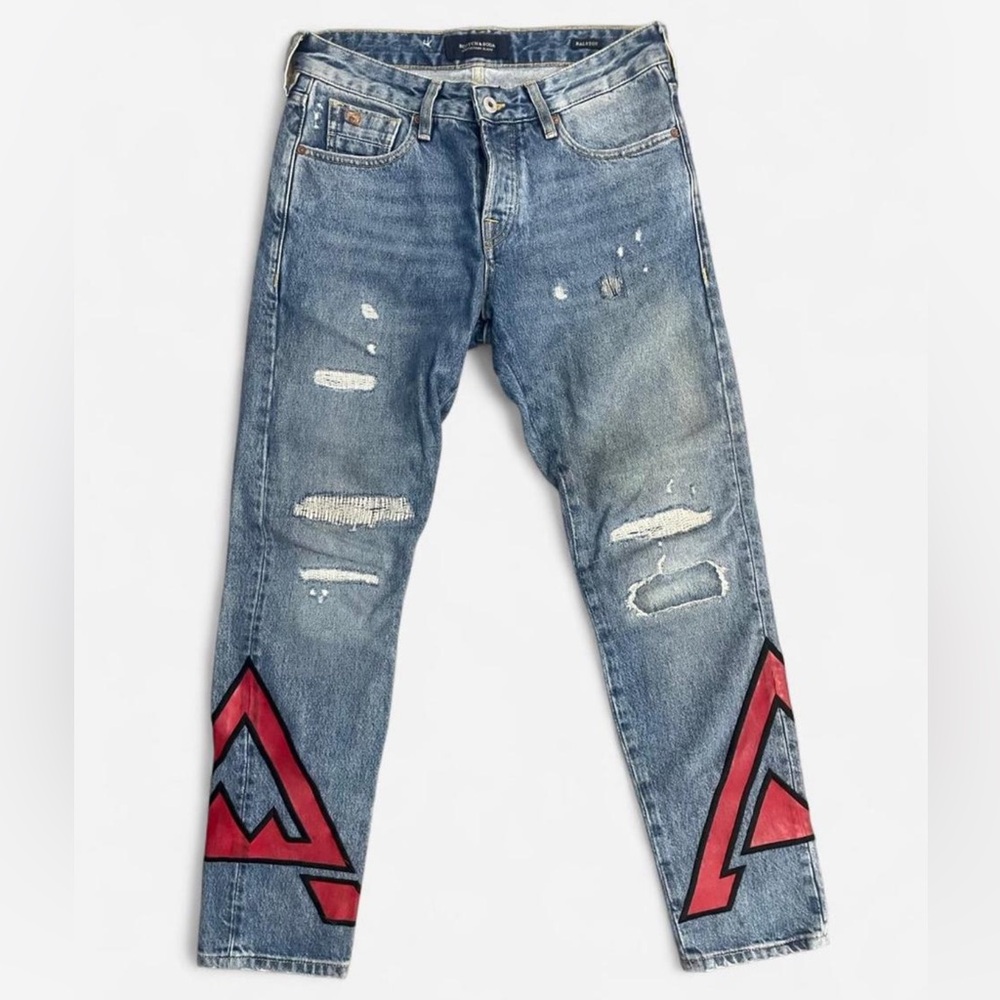 Scotch & Soda Blue Jeans with Red Geometric Accents